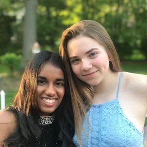 Meet your Posher, Caroline